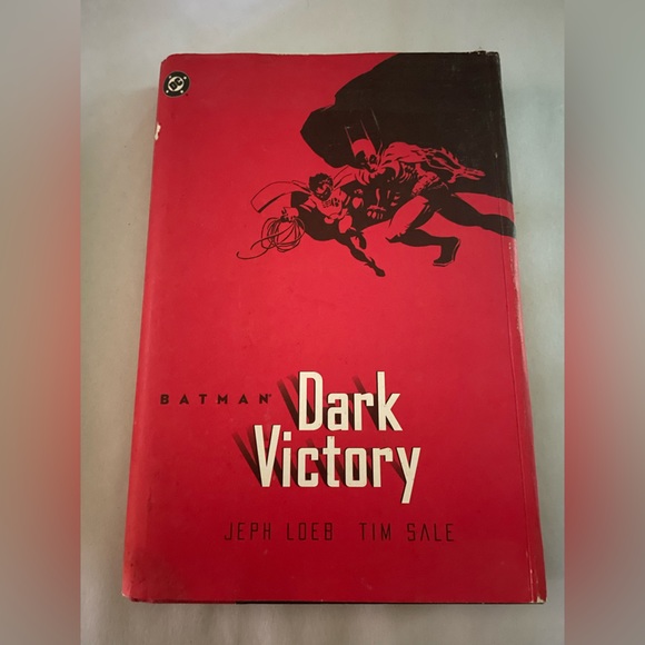Batman Dark Victory - Picture 1 of 2